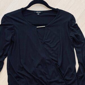 Women's Ella Moss Black Top Size XS